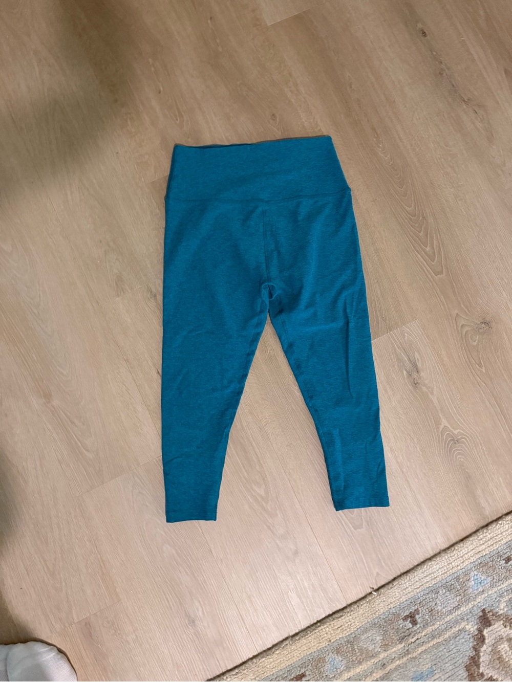 Beyond yoga Teal cropped leggings